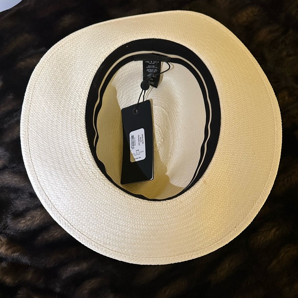 Rag & Bone Panama Hat in White size S/M